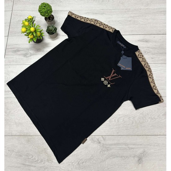 T-Shirt LV Gold Accents